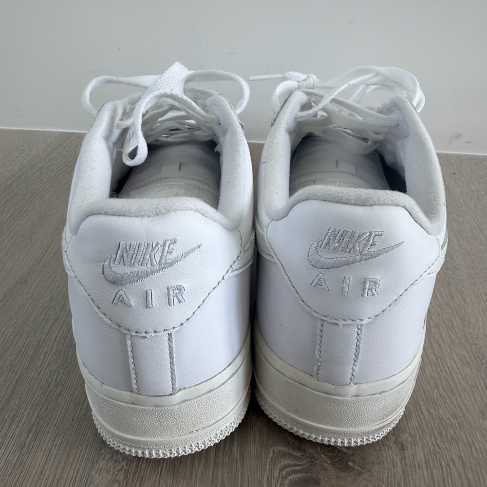 Nike Air Force 1 x Supreme Low Box Logo White Sneakers size 9 - Picture 4 of 10